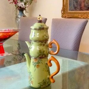 McKenzie child tea/coffee set